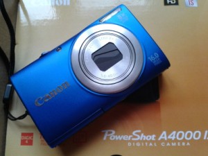 canon powershot a4000 is
