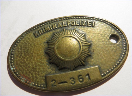 DDR Polizei Dienstmarke