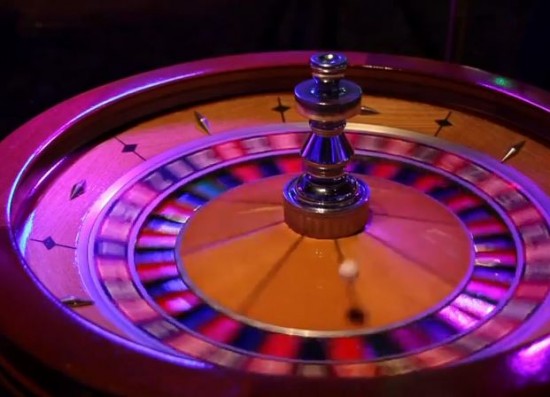Ein Roulettekessel im Casino