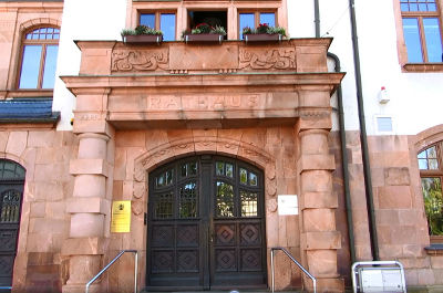 Eingang Rathaus Thalheim
