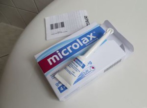 Die Packung mit dem Abführmittel Microlax